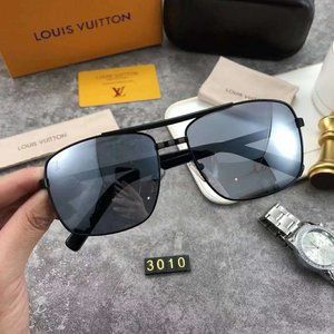 Louis Vuitton 3010 polarized leisure Sunglasses